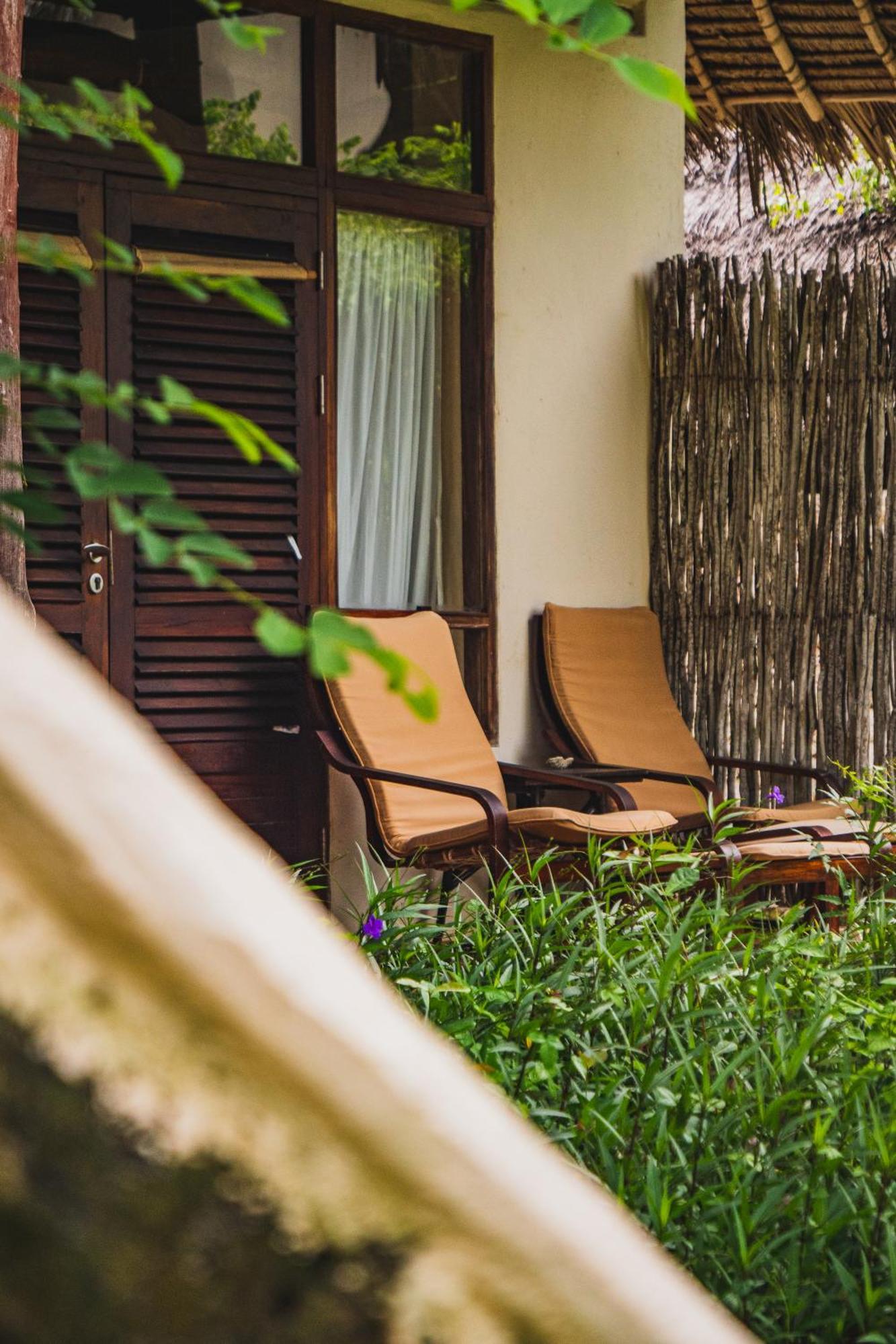 Sunshine Marine Lodge Matemwe  Exterior photo
