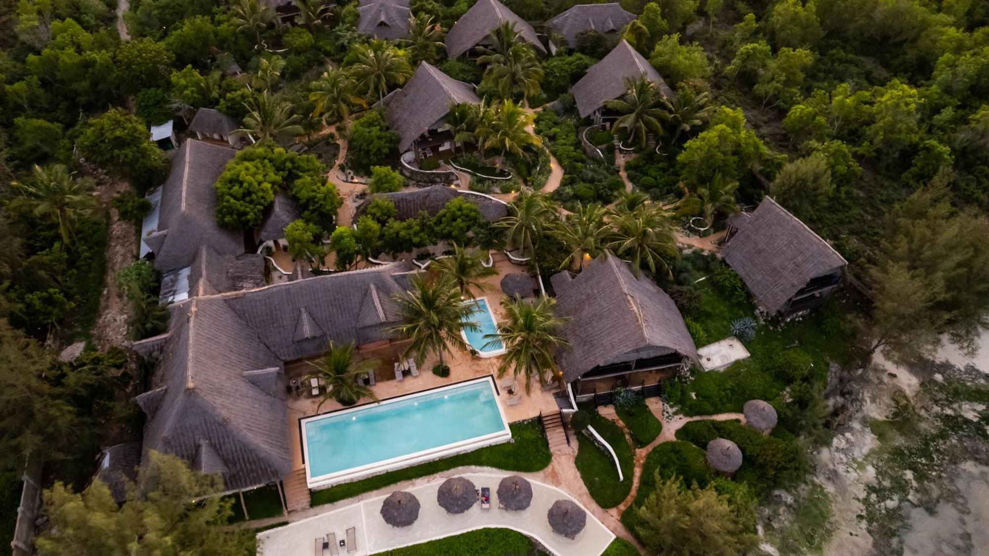 Sunshine Marine Lodge Matemwe  Exterior photo
